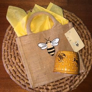 Jute Bee Gift Bag with Bee ceramic glazed pottery
